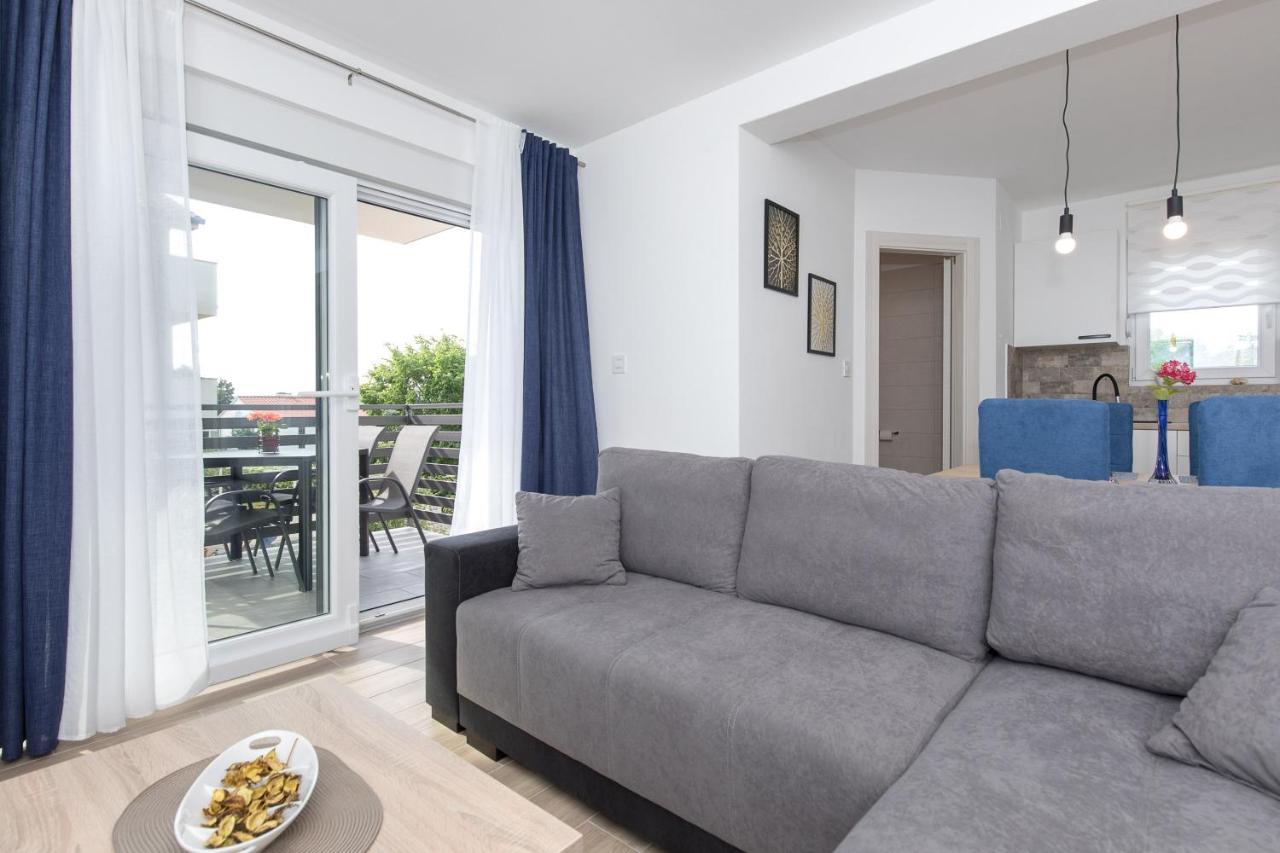 Apartman Jugo プナト エクステリア 写真