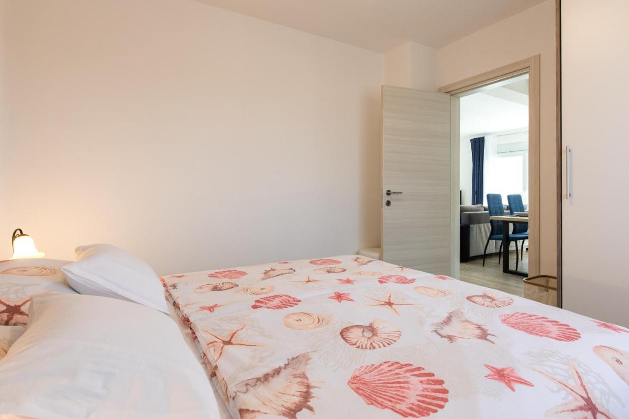 Apartman Jugo プナト エクステリア 写真